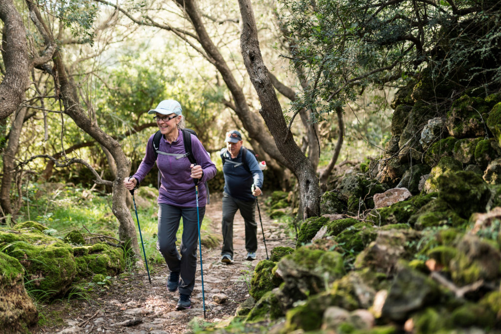 El senderisme és una activitat alineada amb els valors de la Reserva de Biosfera i contribueixen a protegir els senders ancestrals (Foto: Jordi Saragossa).